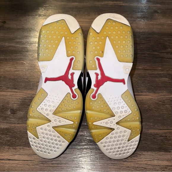 Air Jordan retro 6 “carmine” (2021) - Picture 5 of 8